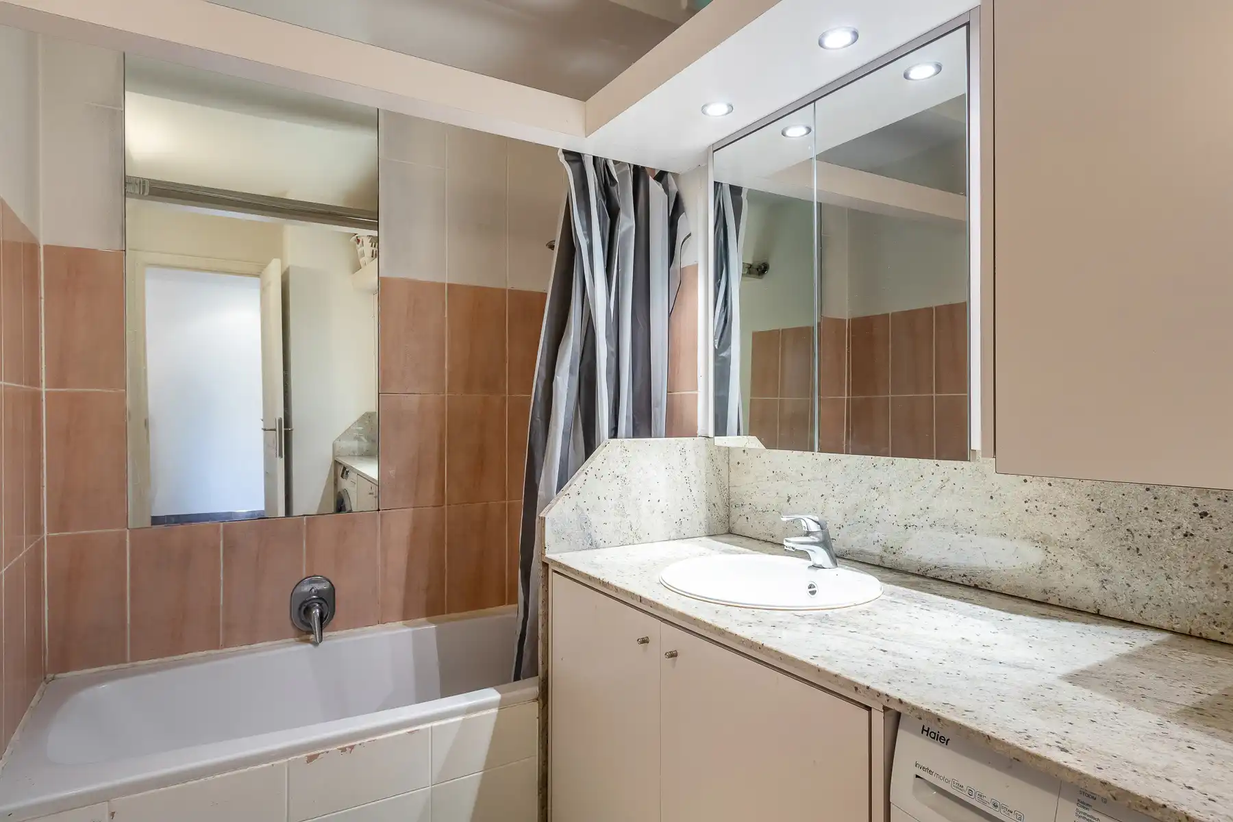 Tof appartement met twee slaapkamers en terras op topligging foto 19