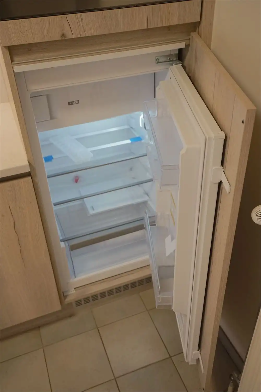 Ruim vernieuwd appartement op TOPLOCATIE met garage! foto 6