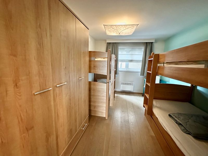 Res. Commodore - gemeubeld 2 slpk app. met kelder en mogelijkheid tot huren van garage ! foto 17
