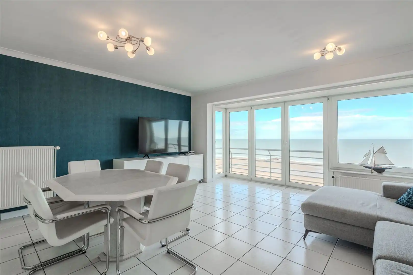 appartement foto {{pictureIndex}}