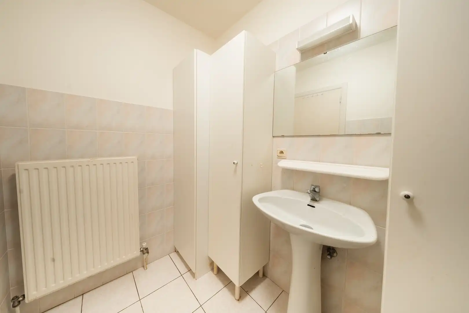 1-kamerappartement met terras in hartje van Bornem. foto 14