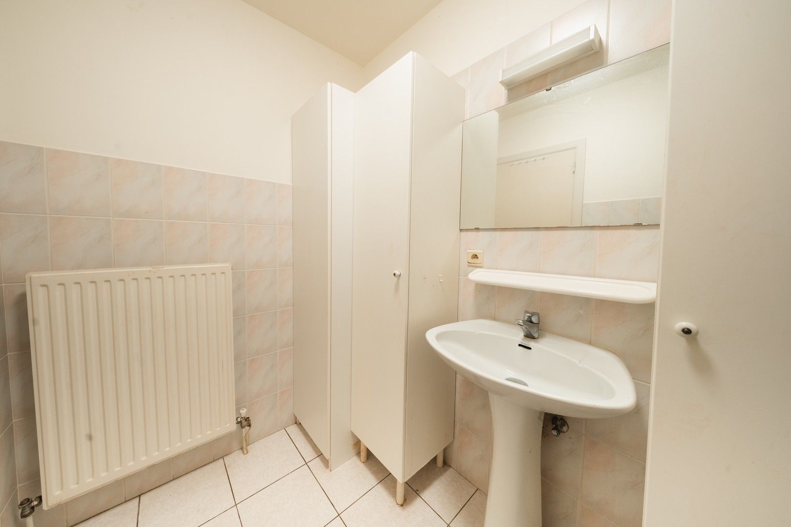 1-kamerappartement met terras in hartje van Bornem. foto 14