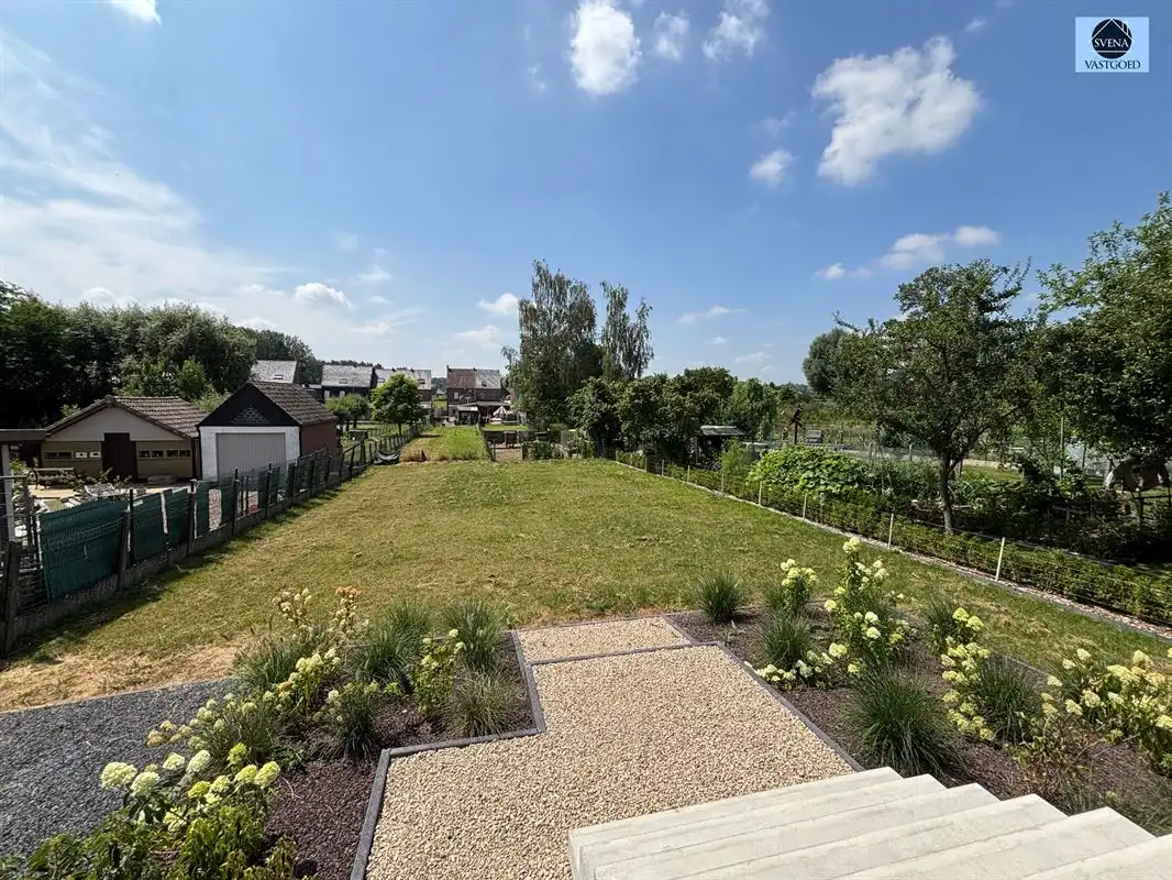 INSTAPKLARE BEN-WONING MET KELDER, GARAGE EN ZONNIGE TUIN IN ASPELARE foto 13