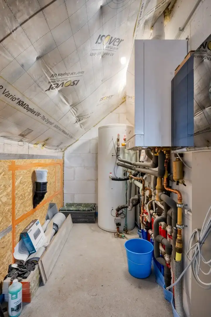 Ruime gerenoveerde villa met 5 slaapkamers en 2 badkamers, tuin en garage in Kessel-Lo, EPC-waarde 285 kWh/m²  foto 26