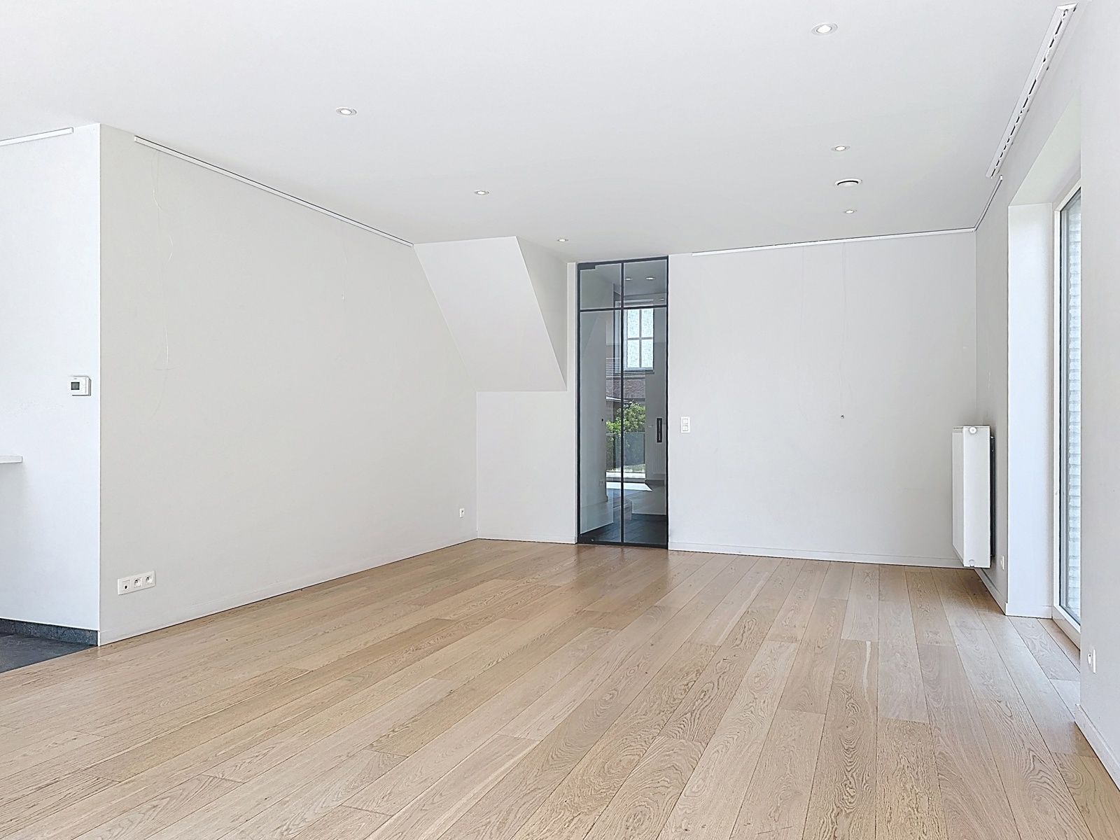 Luxueus afgewerkte driegevel-villa met 5 slaapkamers foto 6