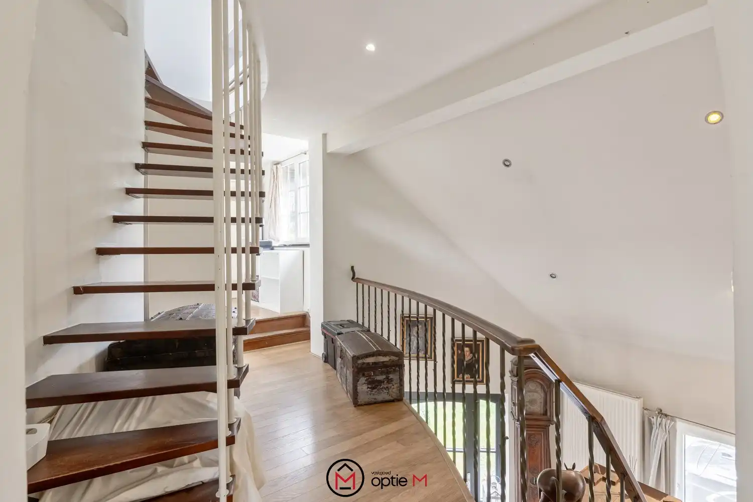 Karaktervolle villa met parktuin op een royaal perceel van 24a71 – vlakbij het centrum van Hasselt foto 14