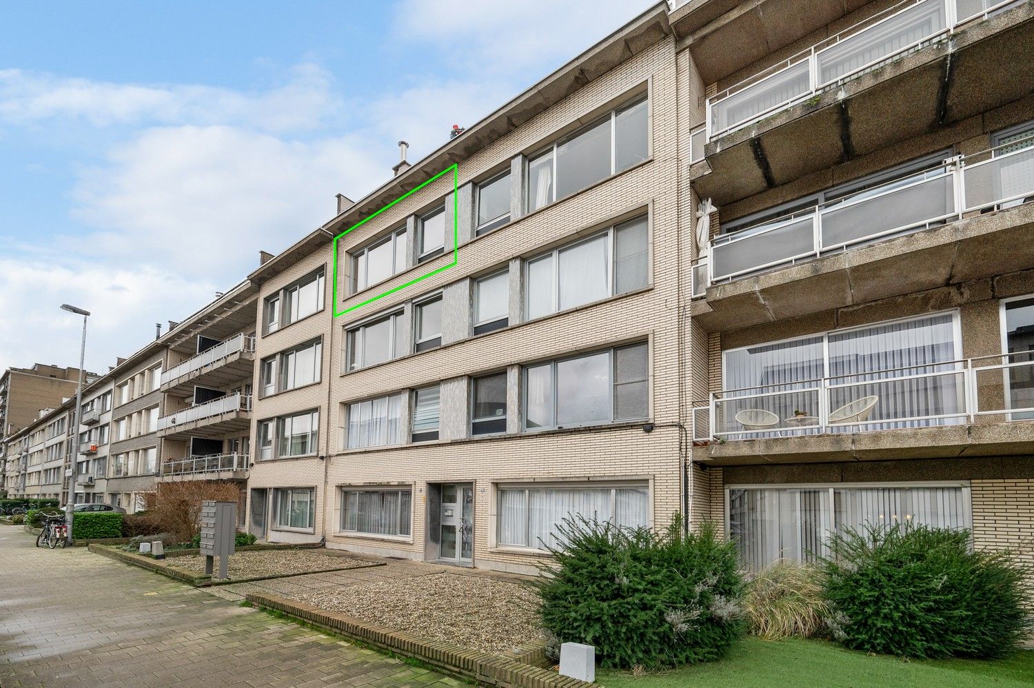 Gezellig instapklaar appartement met 2 slaapkamers en terras in Deurne! foto {{pictureIndex}}