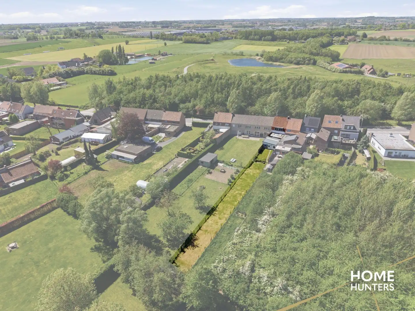 Te renoveren woning met 3 slaapkamers en gigantische tuin in Aalbeke foto 30