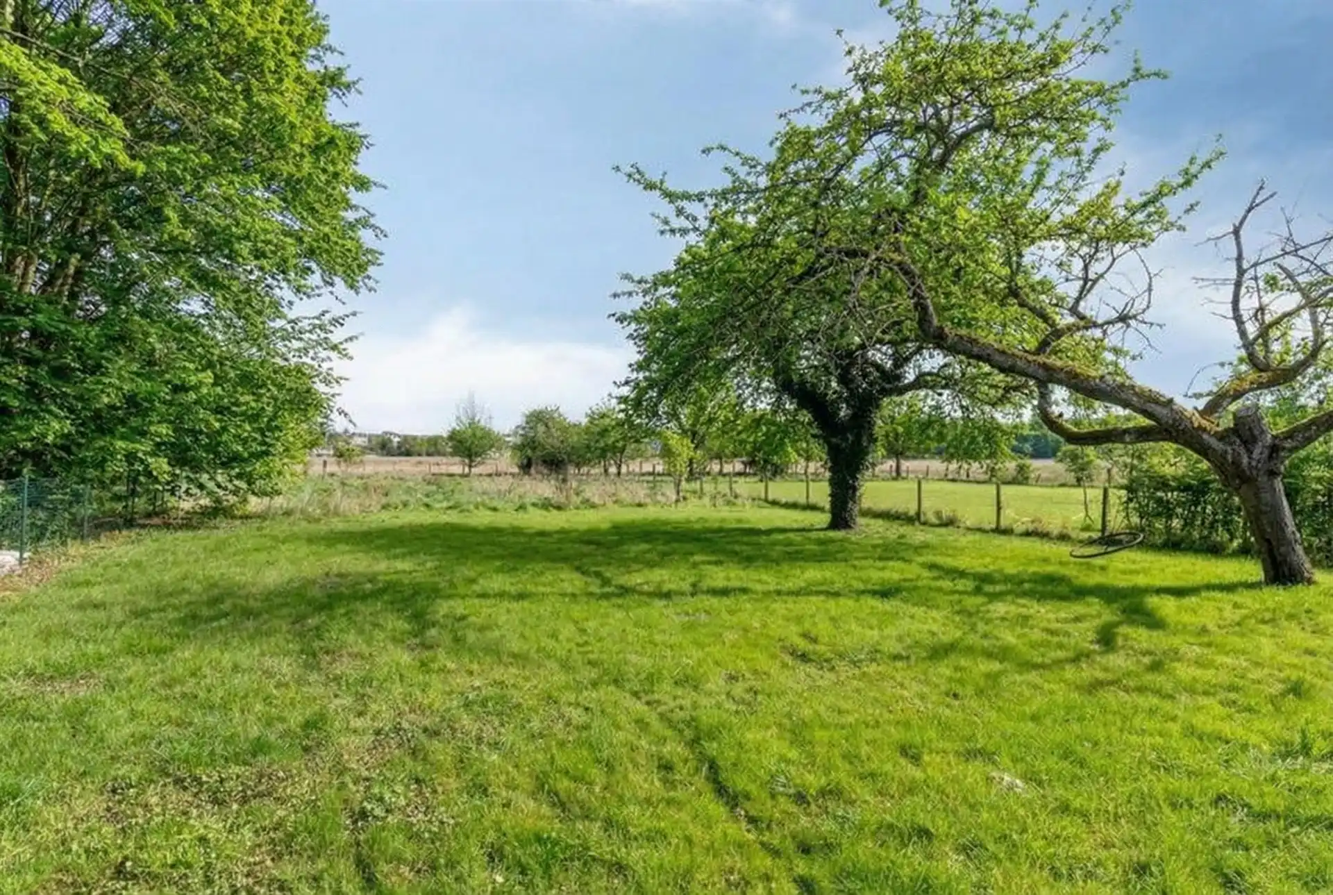 Instapklare villa met 4 slaapkamers, grote tuin en absolute privacy foto 14
