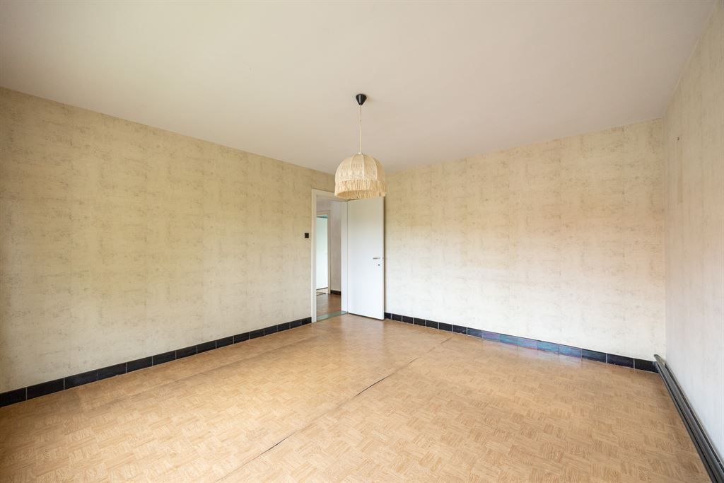 Karaktervolle woning met veel potentieel foto 25
