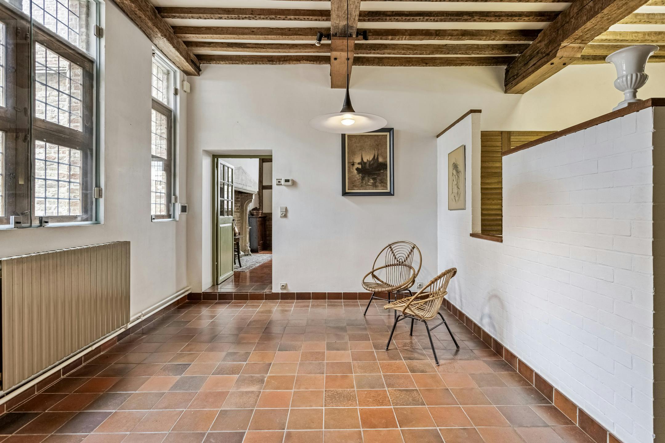 Karaktervol herenhuis met houten gevel te koop in Brugge foto 11