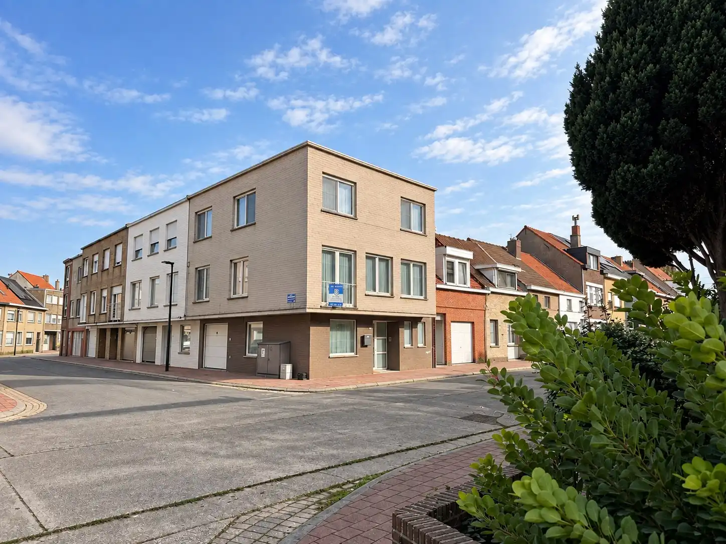 Ruime, stevige gezinswoning met 3 kamers en garage te Heist foto 21