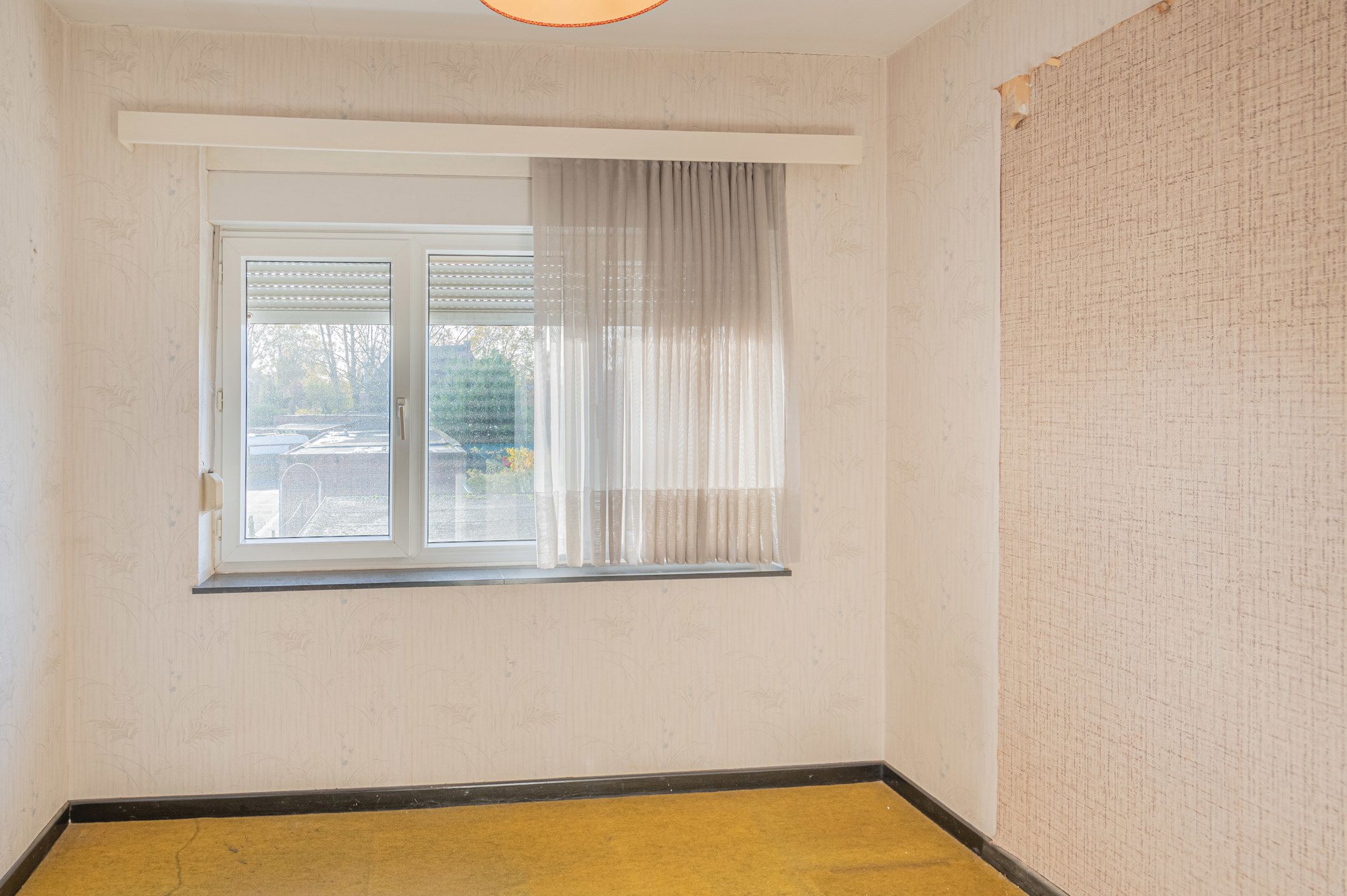 Gezellige op te frissen woning op centrale locatie  foto 10