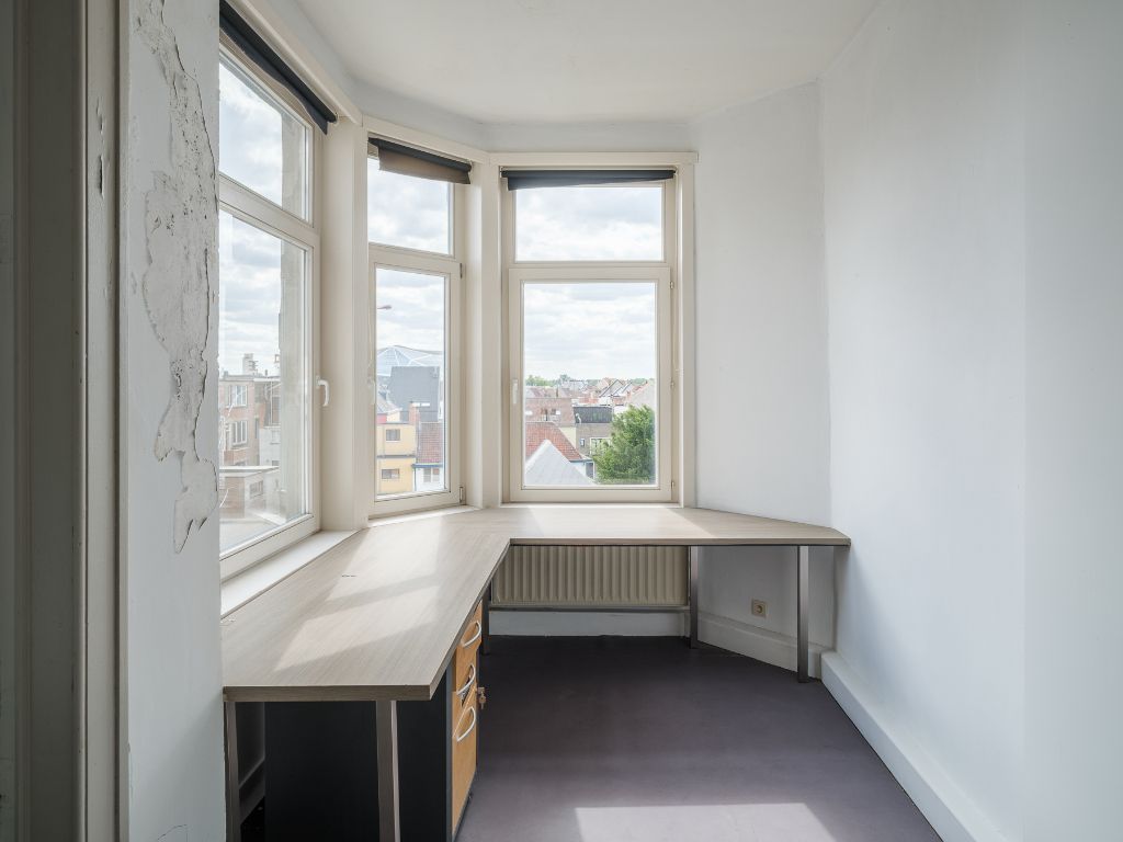 Unieke herenwoning met tuin en garage in neorococostijl nabij Gent-Sint-Pieters foto 21