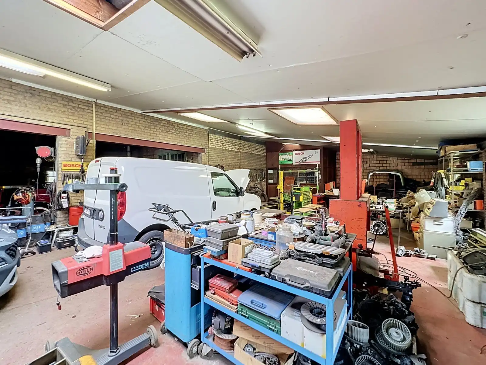Woning met opslagruimte (313m2) op 3.196m2 grond te Lissewege! foto 25