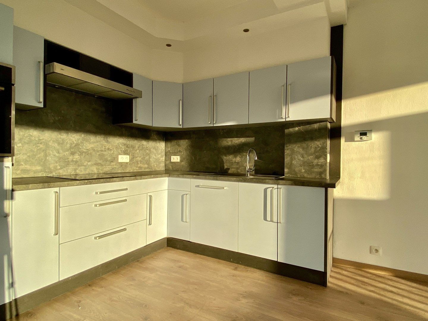 Gerenoveerd 2slk appartement met subliem zicht. foto 5