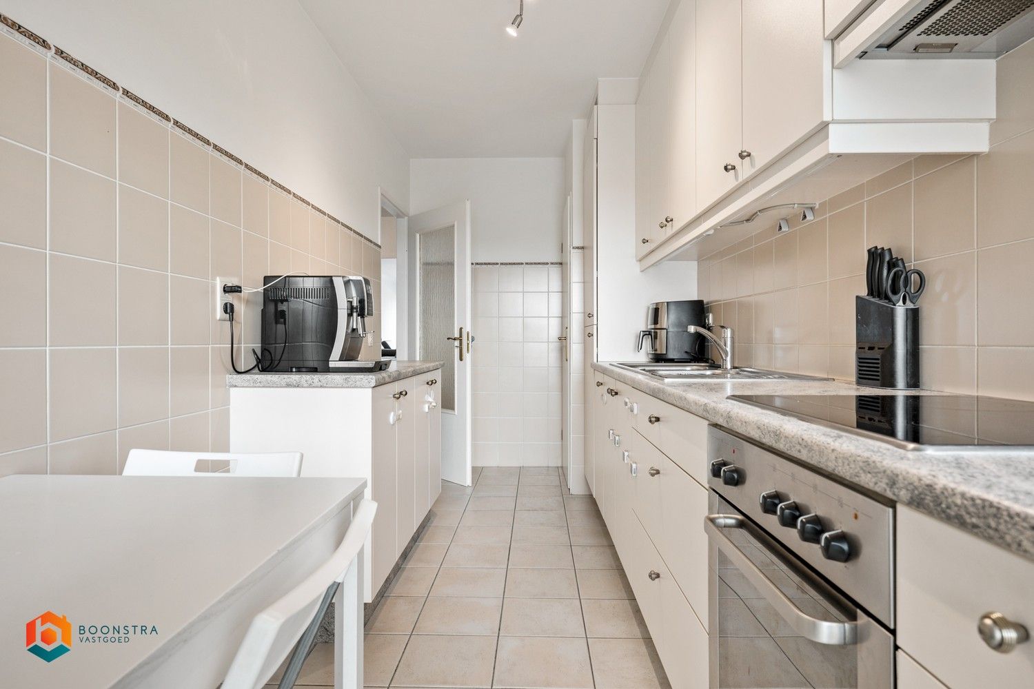 Ruim app met 2 slpkrs en terras foto 10