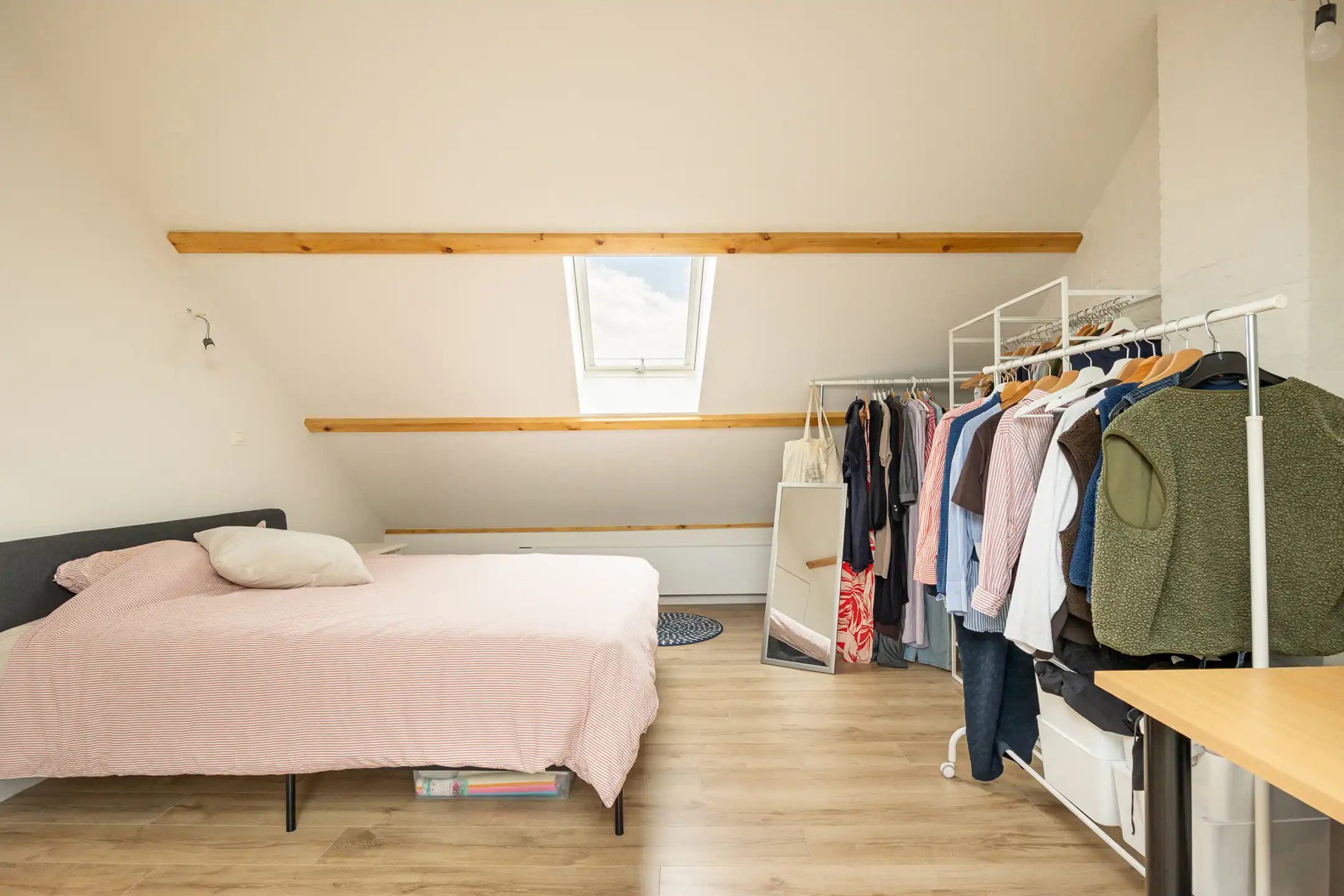 Duplex appartement met twee slaapkamers en tuin foto 14