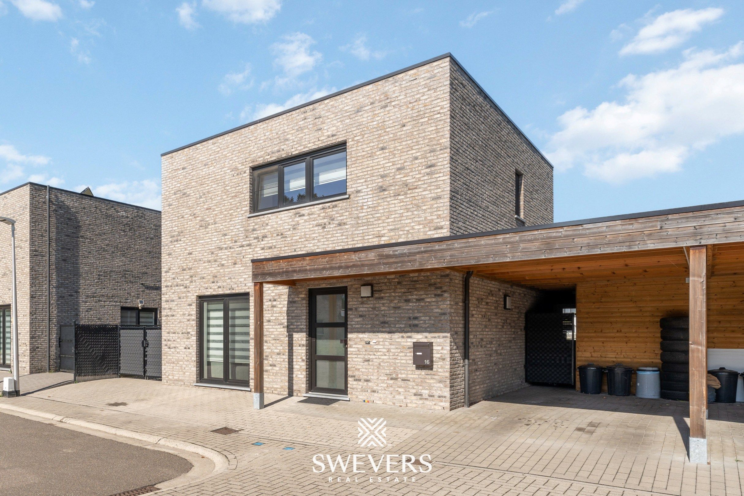 Hedendaagse instapklare woning te Heusden-Zolder  foto {{pictureIndex}}