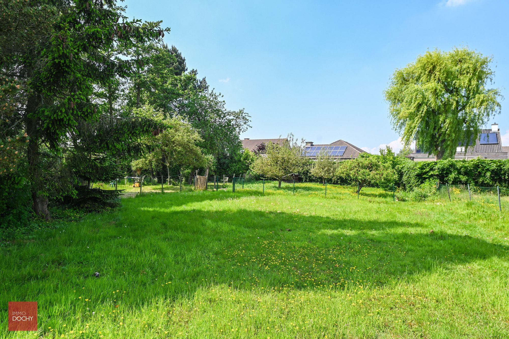 Zeer goed onderhouden villa op 2.241m² foto 9