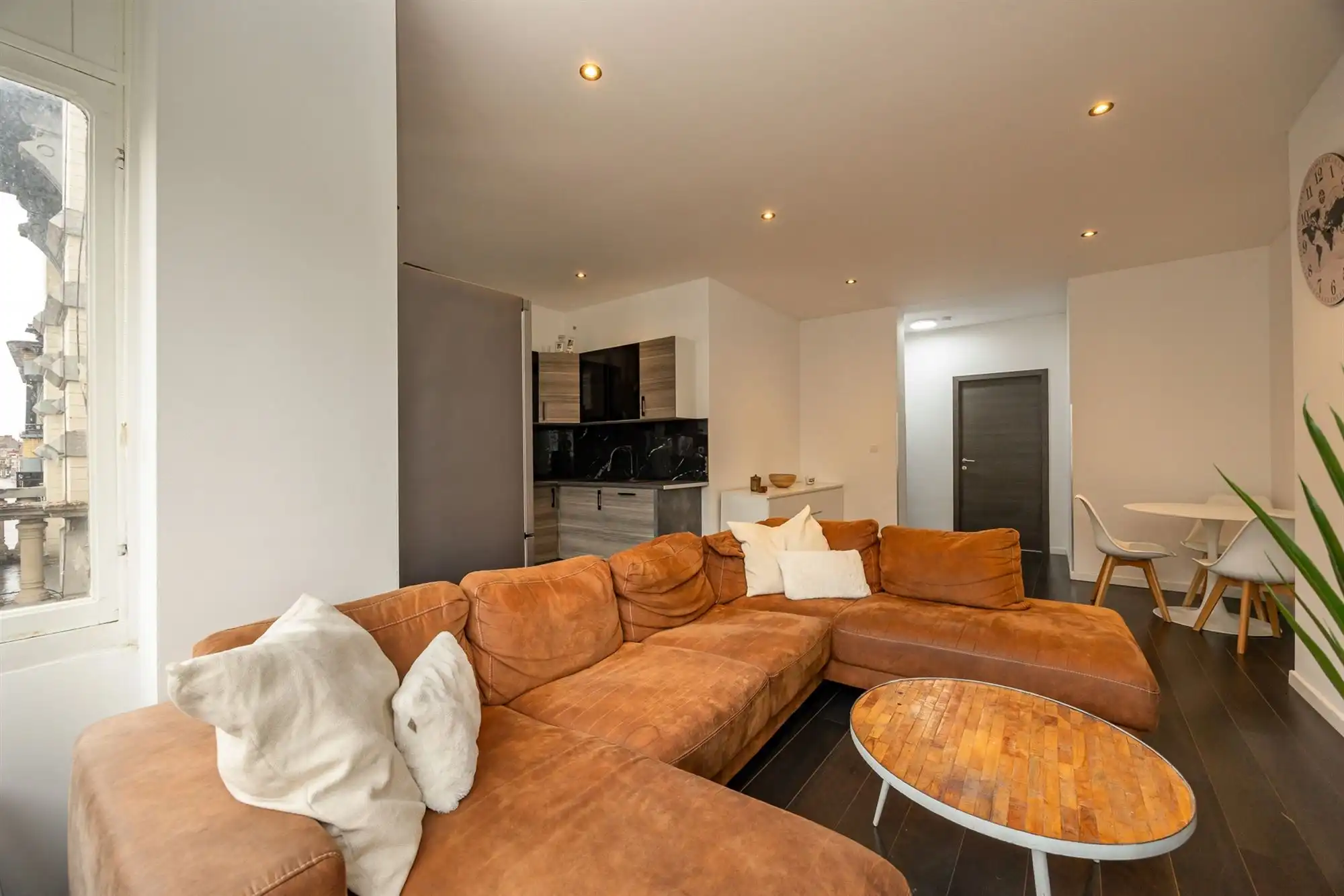 Instapklaar en lichtrijk appartement op TOPlocatie foto 7