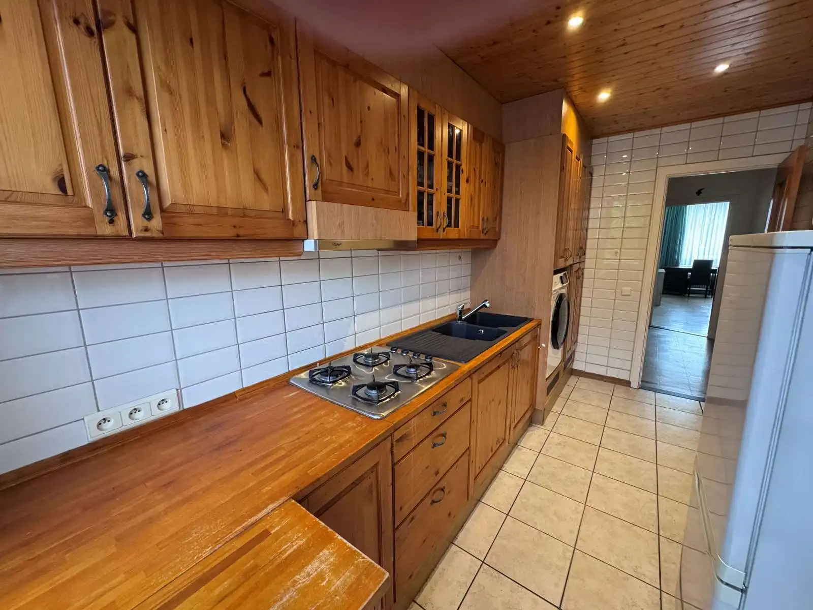 RUIM BEMEUBELD 1-SLAAPKAMERAPPARTEMENT OP CENTRALE LIGGING! foto 10