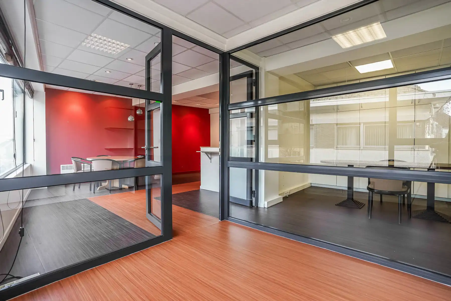 Winkel of kantoor te huur in centrum Londerzeel foto 11