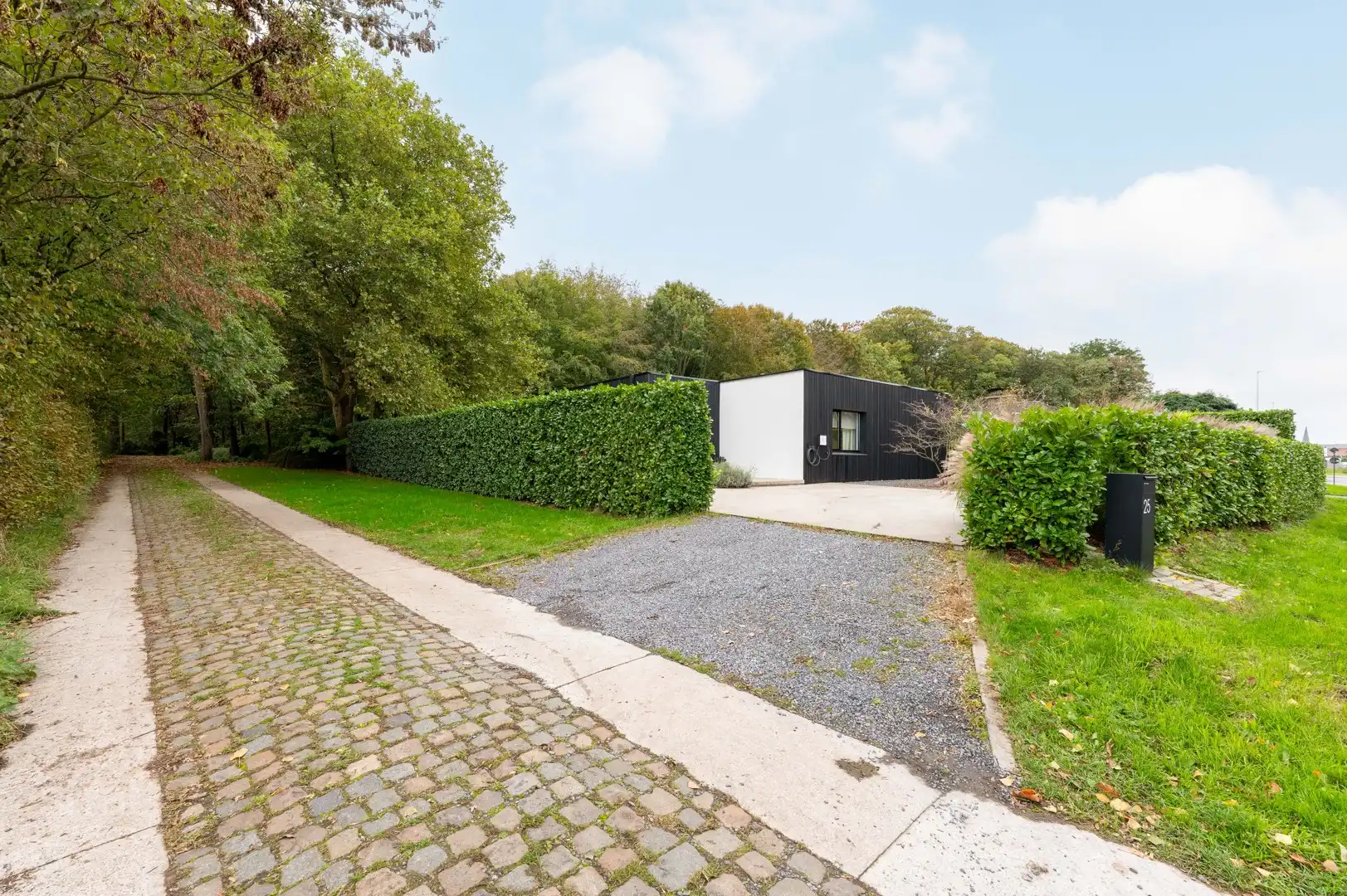 Gelijkvloerse woning met uniek, eindeloos zicht op het bos in Kruibeke foto 24