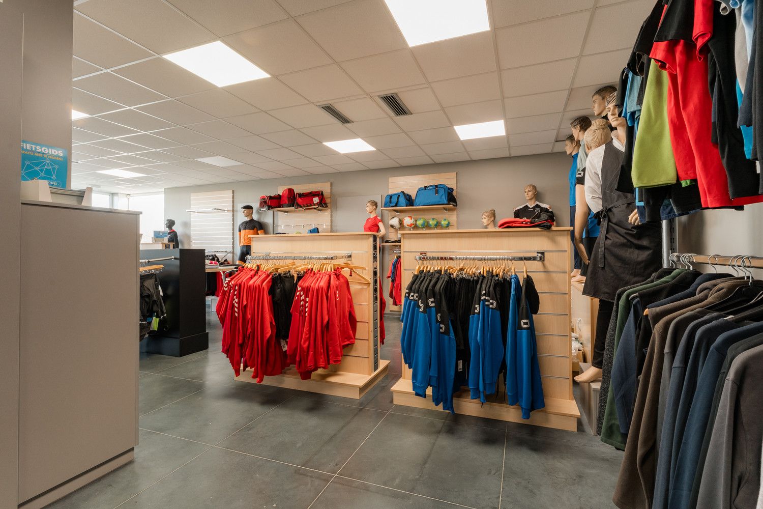 COMMERCIEEL GEBOUW foto 12