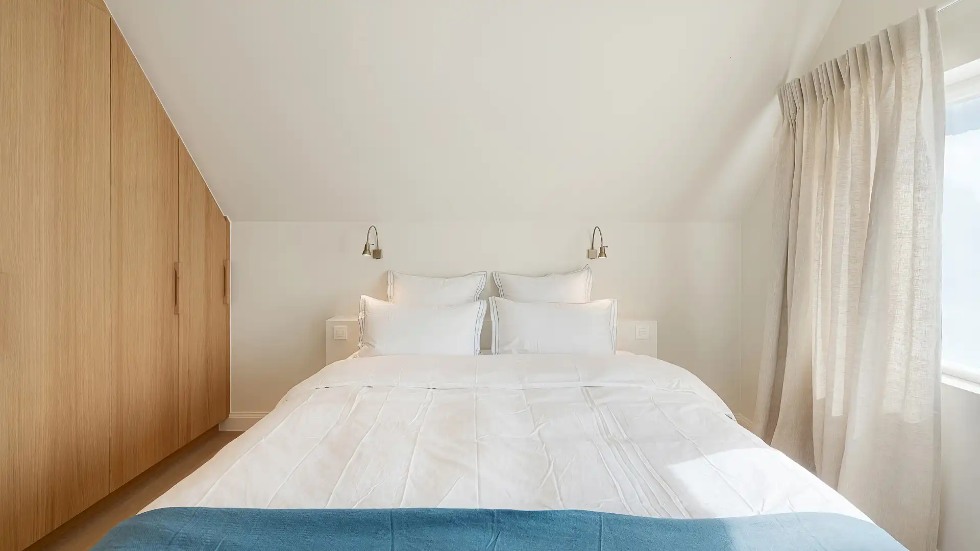 Luxe koppelvilla op toplocatie in Duinbergen – volledig gerenoveerd & instapklaar foto 26