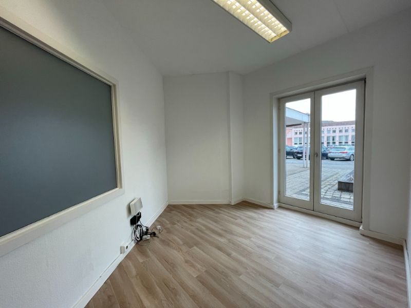 218m² gelijkvloerse kantoorruimte te huur in het Maaltecenter (Blok C) foto 10