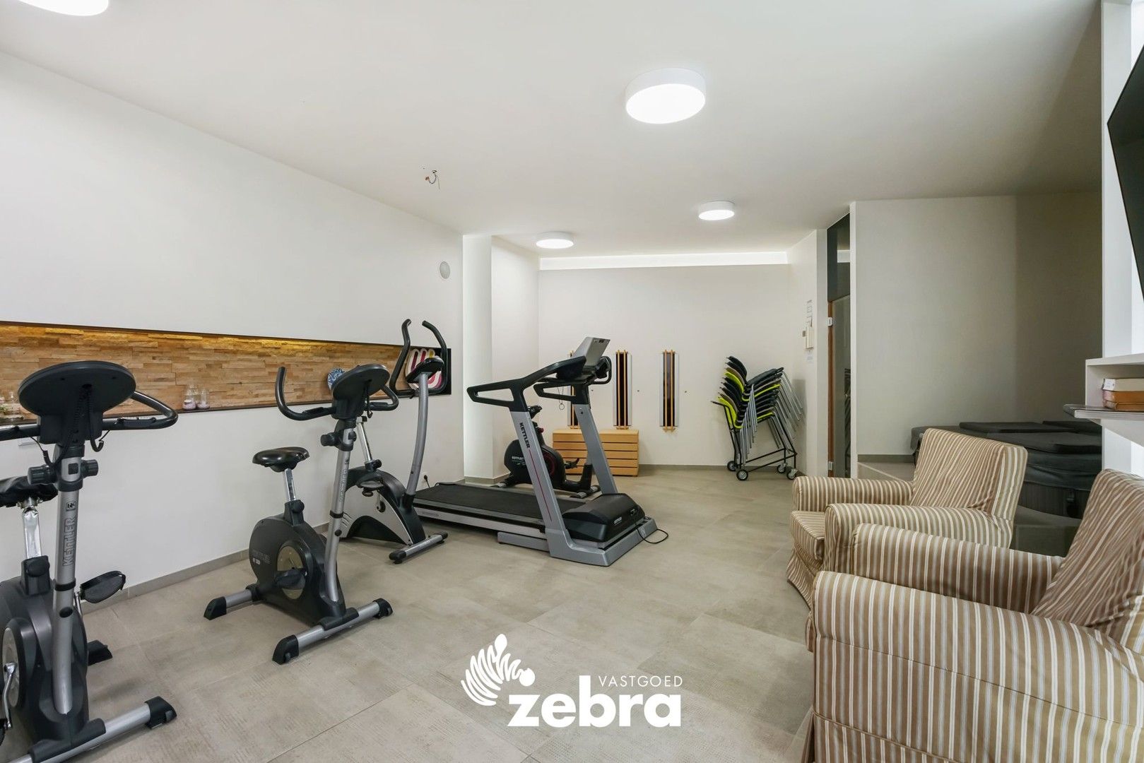 Moderne serviceflat met prachtig zicht op de Leie en autostaanplaats te Deinze! foto 22