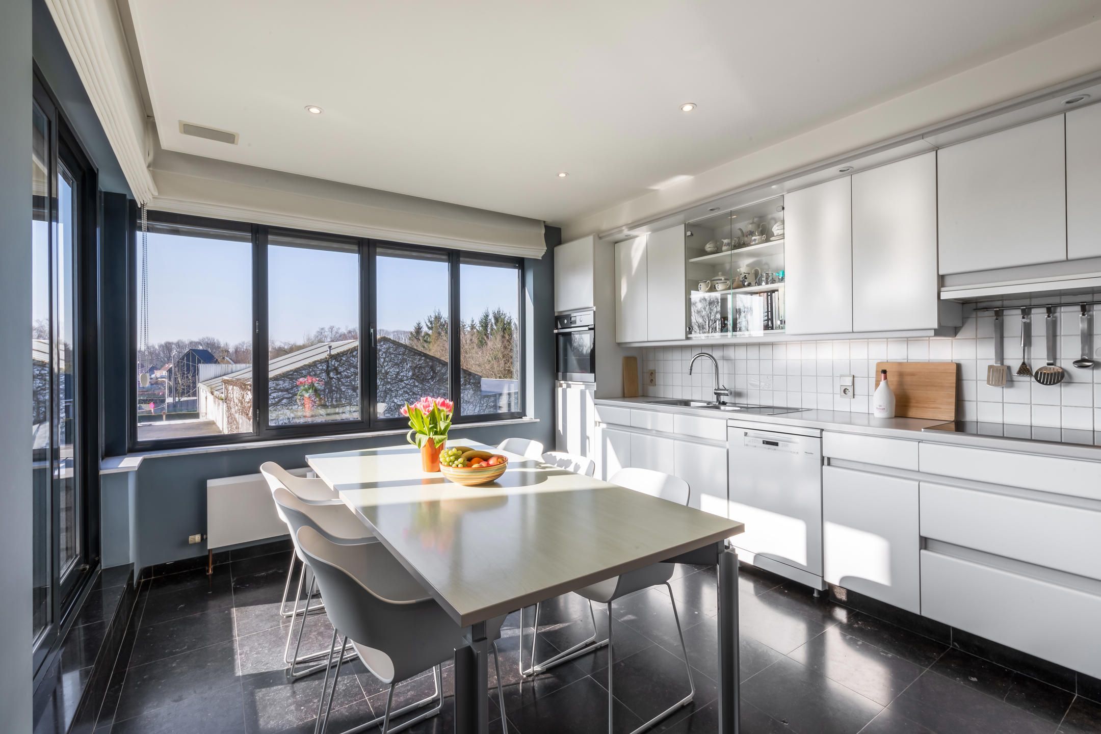 Ruim duplex appartement met terras in centrum Westmalle foto 5