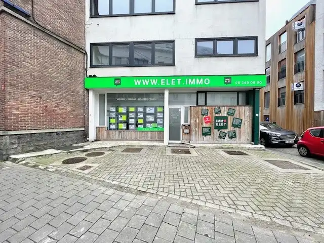 HANDELSGELIJKVLOERS | PRIVATE PARKING VOOR DE DEUR | GENT ZUID foto 3