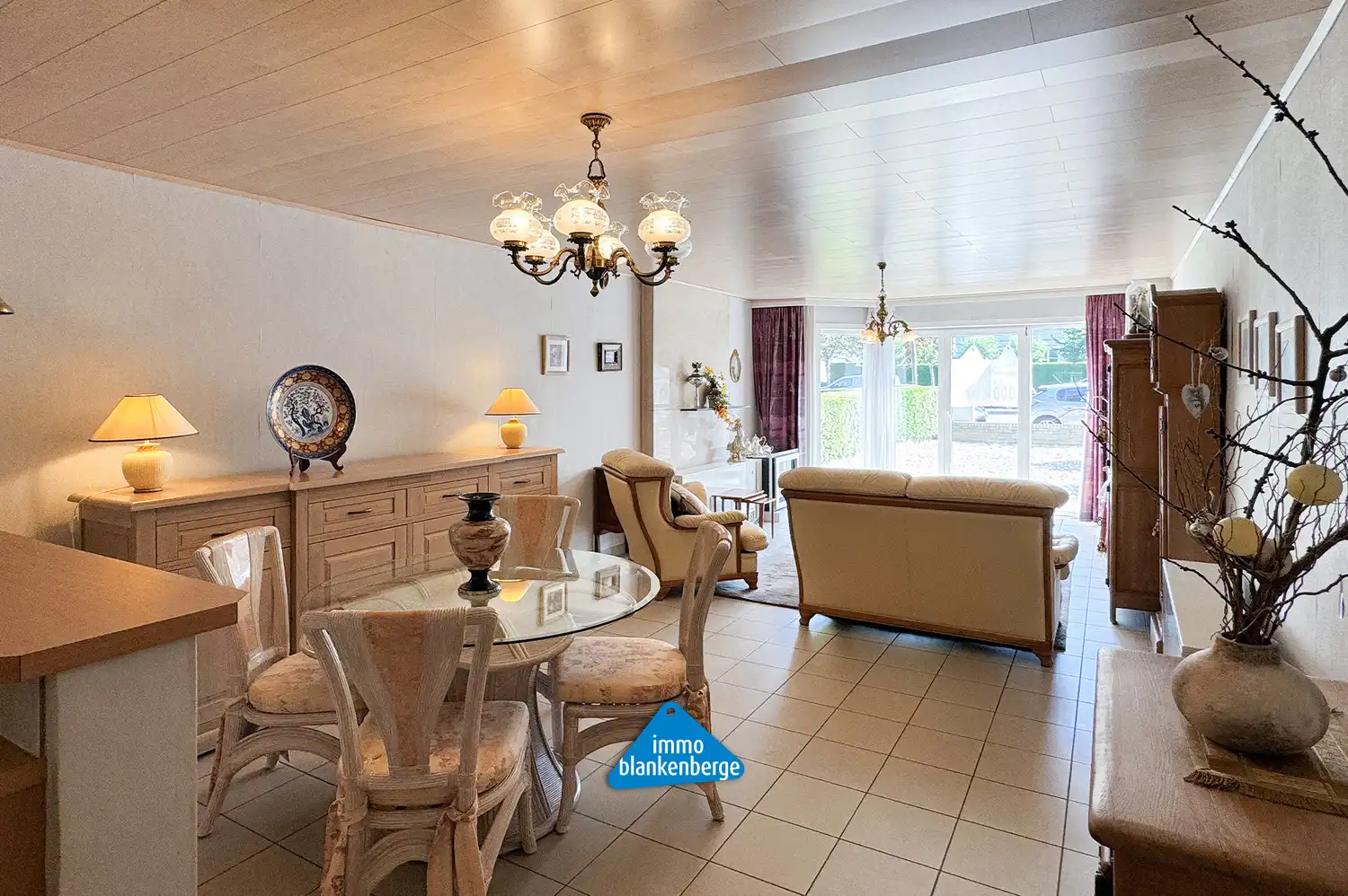 Gelijkvloers Appartement met Twee Slaapkamers foto 7