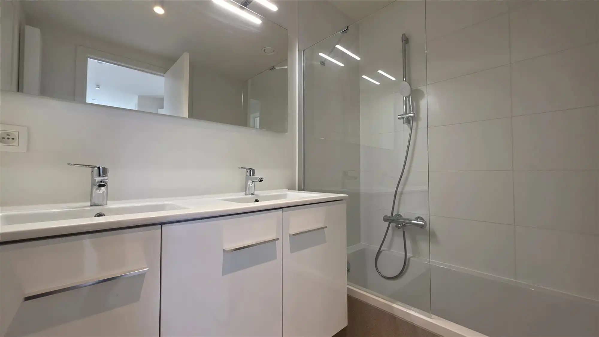 Nieuwbouw 1 slaapkamerappartement foto 3