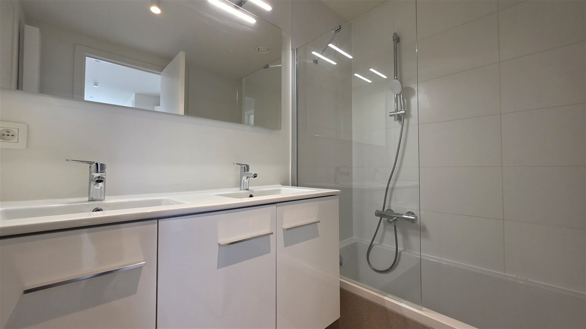 Nieuwbouw 1 slaapkamerappartement foto 3
