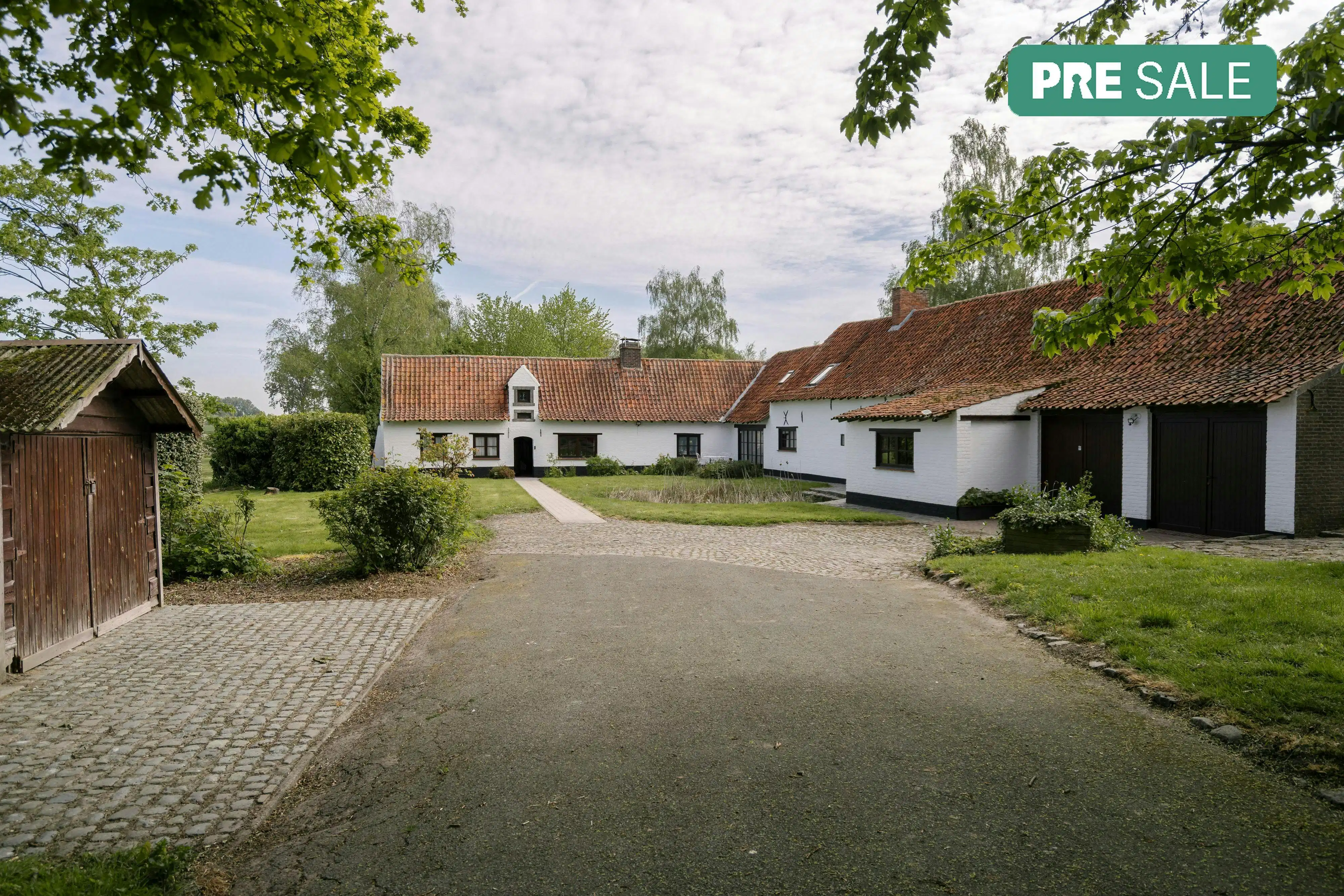 Villa te koop Nevelestraat 102 - 9880 Lotenhulle