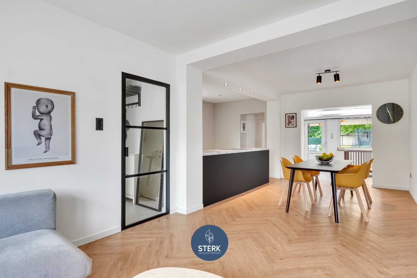 INSTAPKLARE GEZINSWONING OP EEN PERCEEL VAN 688 M² TE LANAKEN !  foto 6