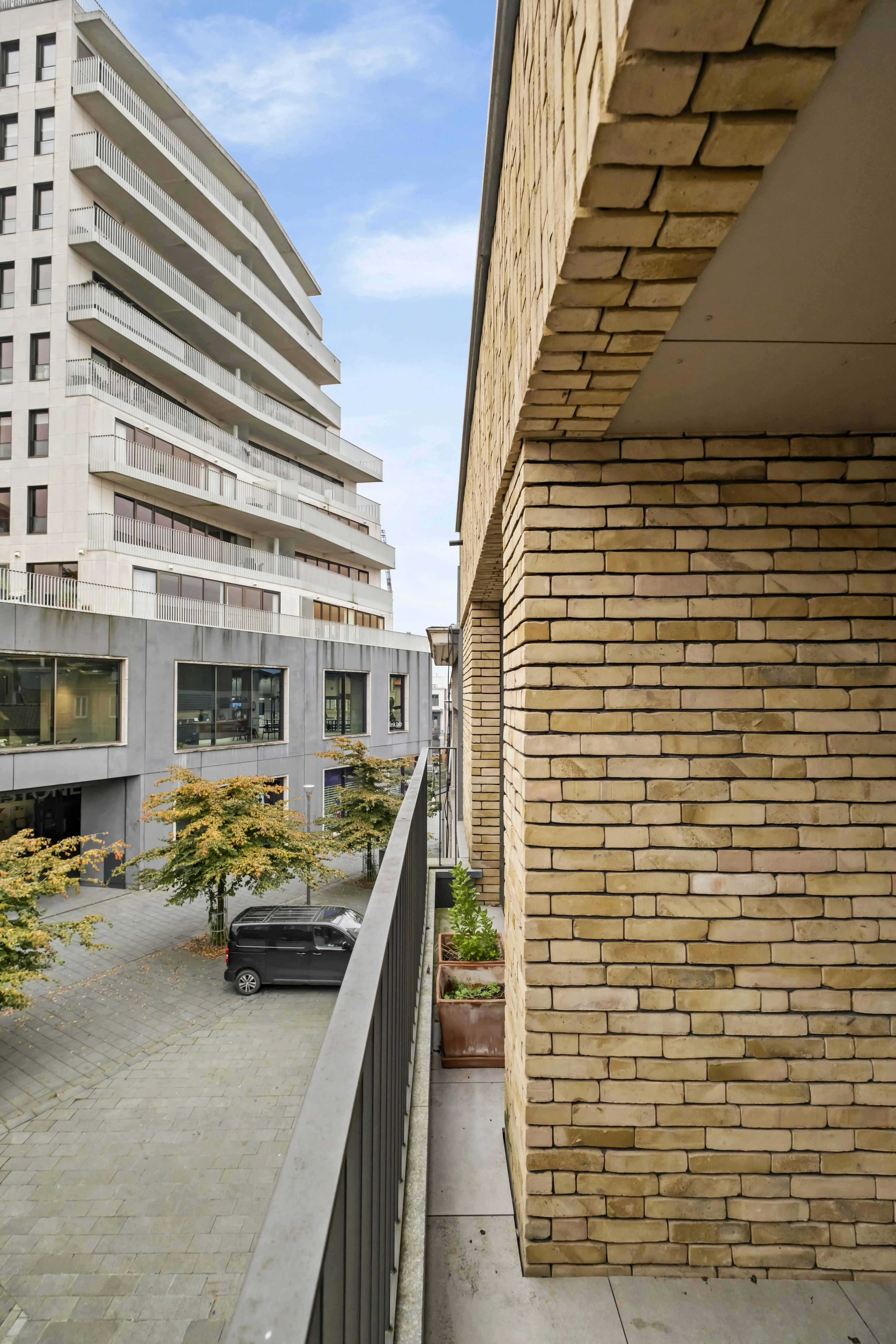  Instapklaar appartement te koop in het centrum van Kortrijk foto 5