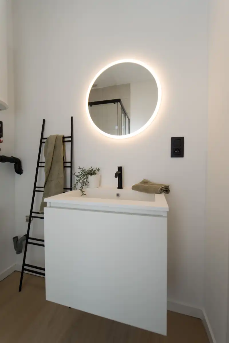 Gerenoveerd appartement (1 slaapkamer) met leuk terras foto 22