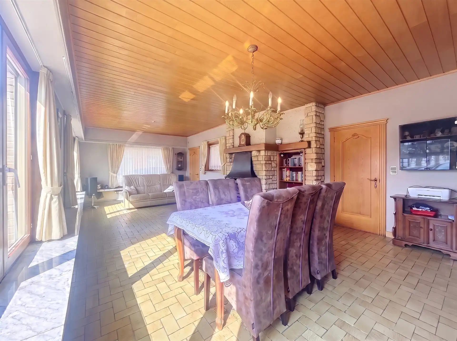 Ruime halfopen bebouwing op perceel van 602m² foto 3