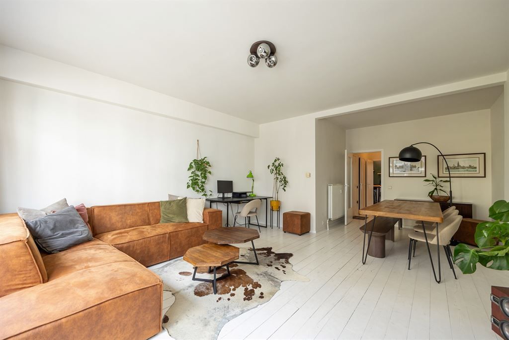 lichtrijk appartement met charme + terrasje  foto {{pictureIndex}}