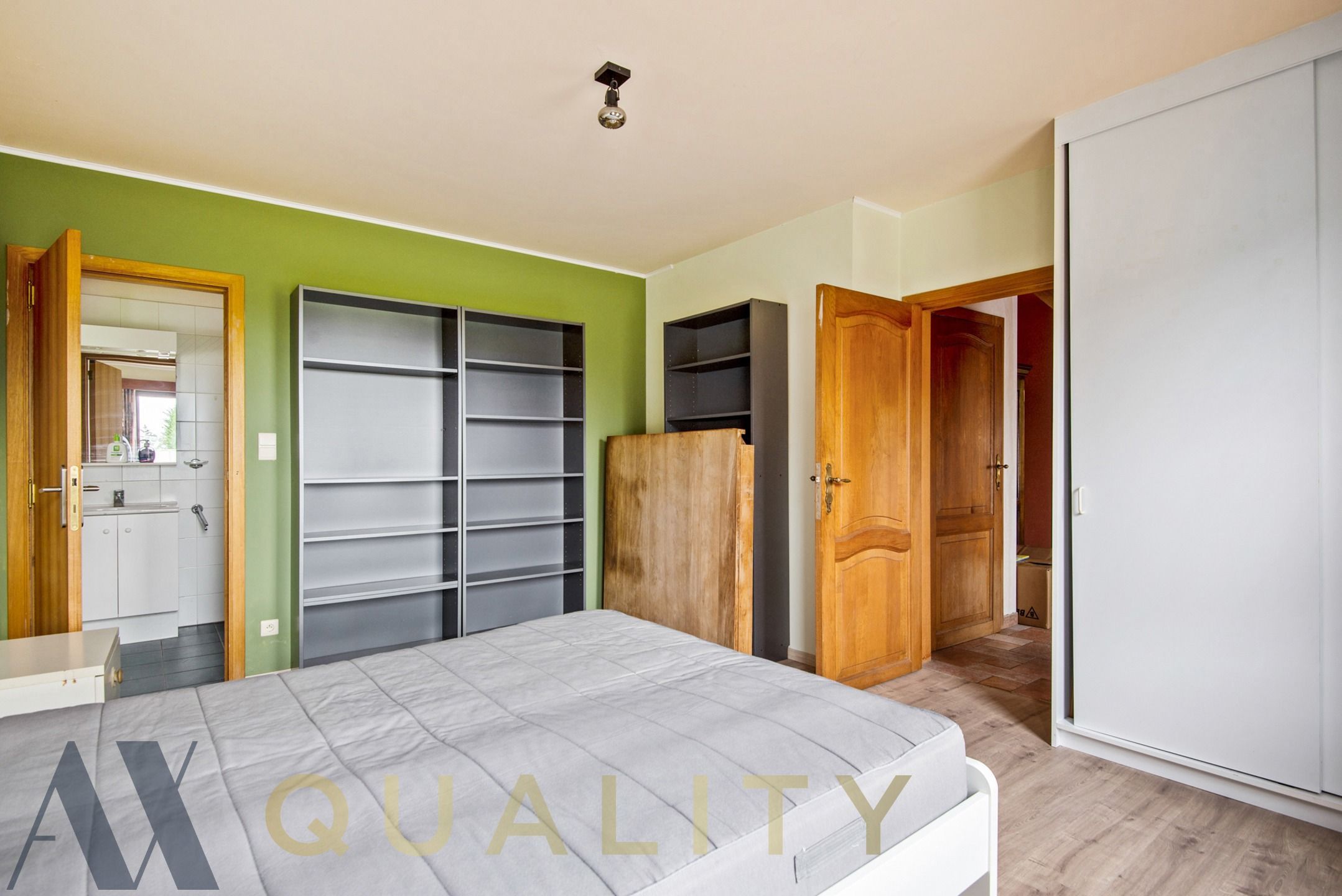 Rustig en landelijk gelegen villa met weiland op 30 are 94 ca foto 32