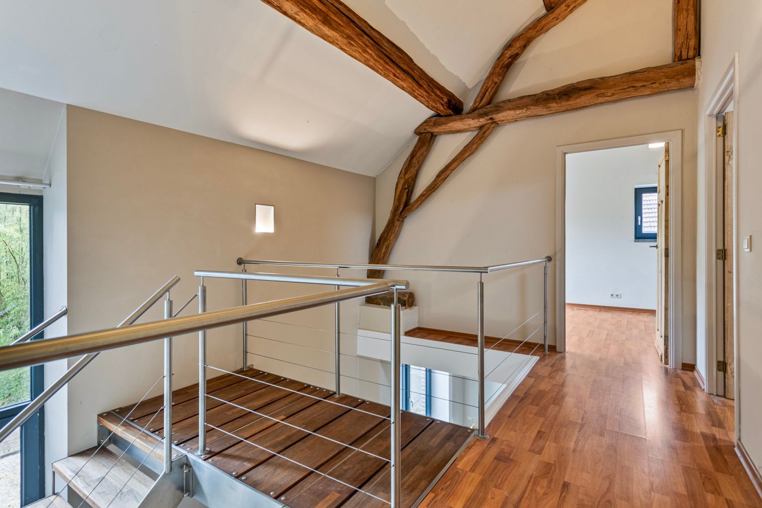 GERENOVEERDE WONING MET TUIN IN BOUTERSEM foto 12