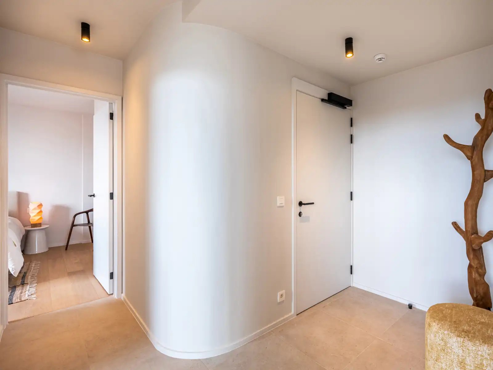 Prachtige penthouse met zonneterras en zeezicht foto 12