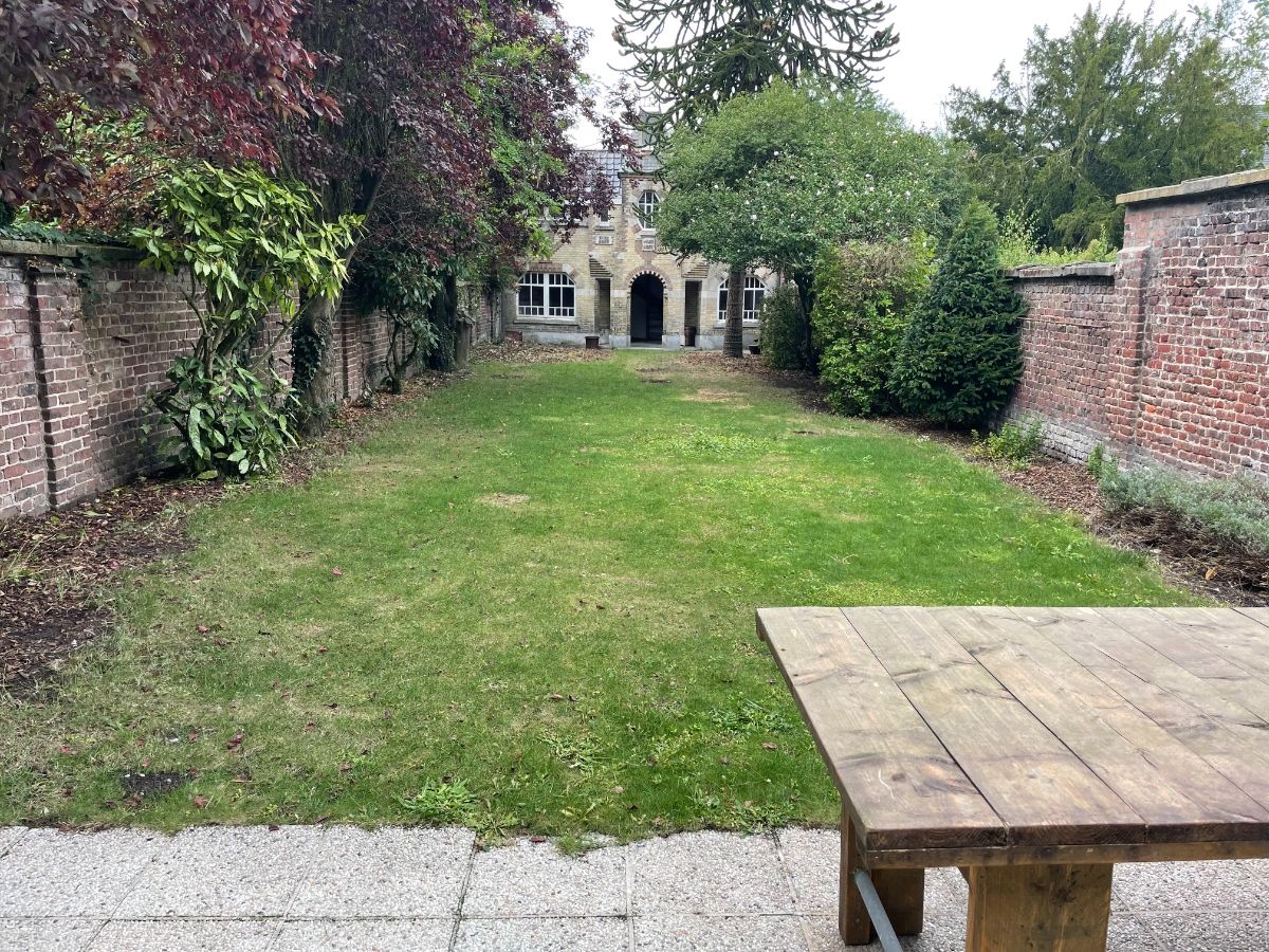 BURGERWONING + TUIN & GARAGE foto 9