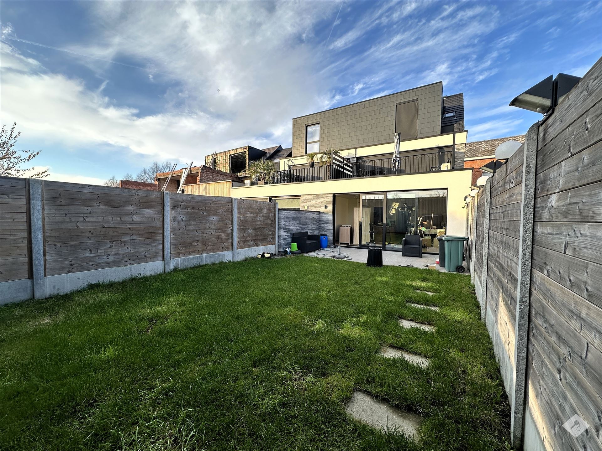 Prachtig gelijkvloers appartement met tuin in hartje Buggenhout foto {{pictureIndex}}