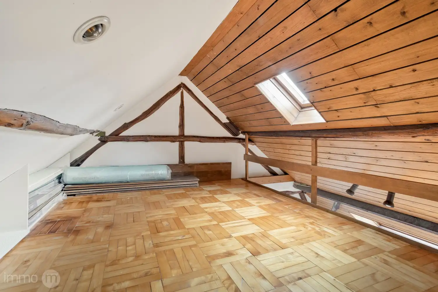 **Ruime rustige eengezinswoning met 5 slaapkamers, tuin, garage en 3 parkeerplaatsen in Huldenberg te koop** foto 35