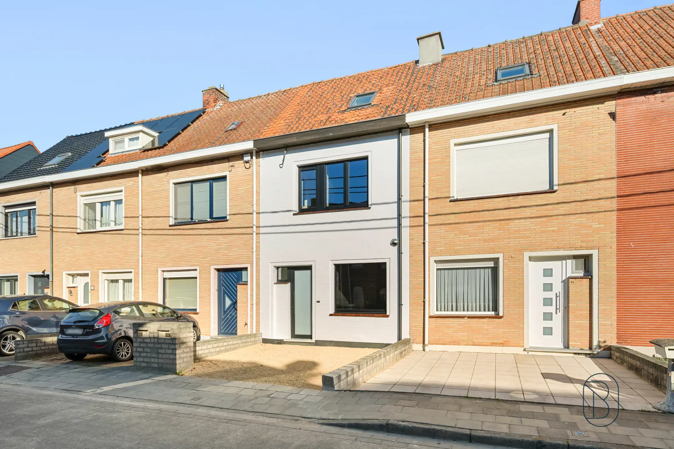 Kwalitatief gerenoveerde woning met tuin, en 3 slk.  foto 20